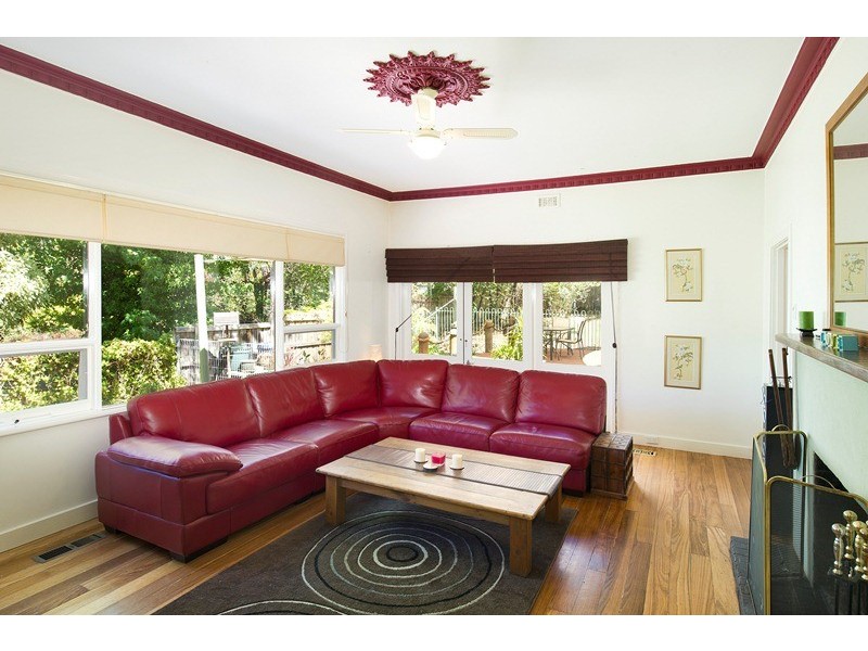 1 Cass Avenue, Croydon VIC 3136