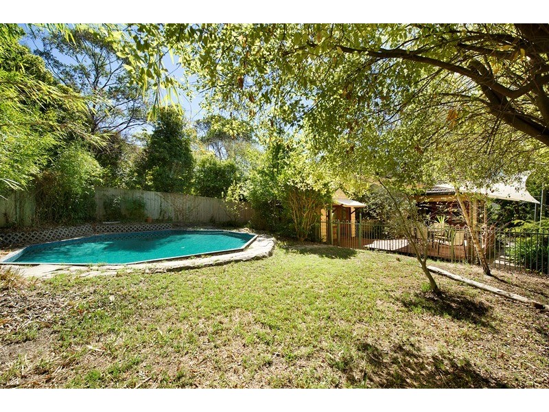 1 Cass Avenue, Croydon VIC 3136