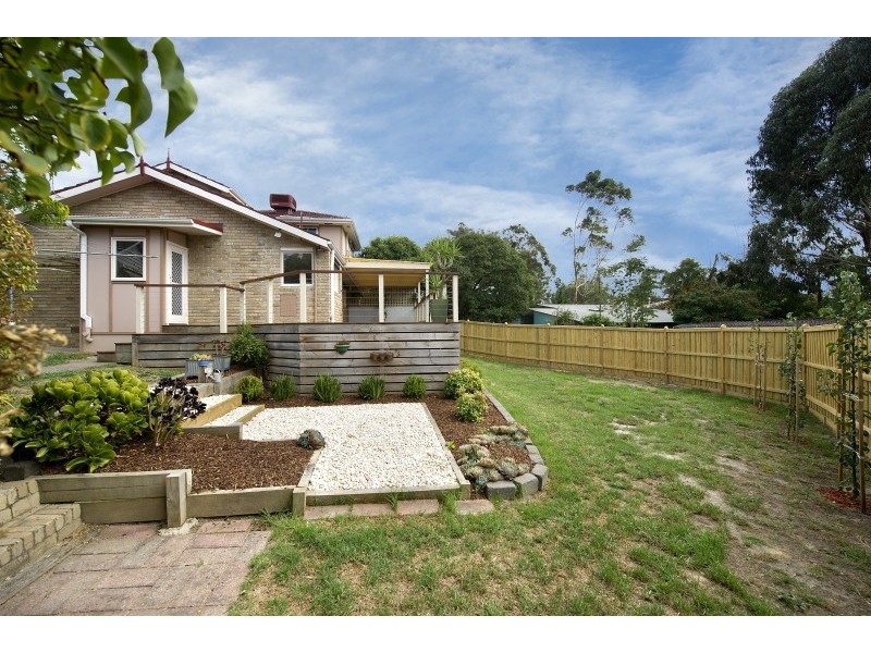11 Glamis Court, Croydon VIC 3136