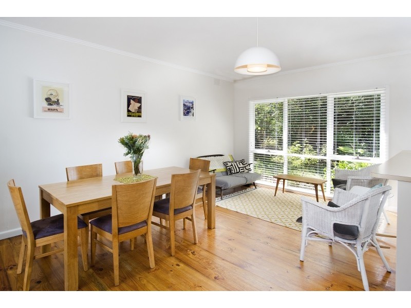 24 Unsworth Road, Ringwood North VIC 3134