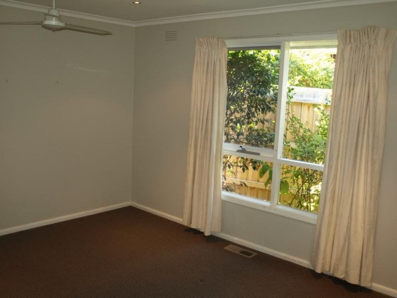 1/14 MacMillan Street, Mooroolbark VIC 3138