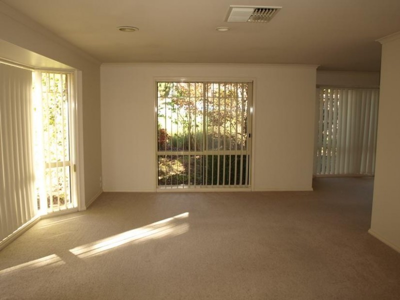 1/13-15 Meadow Road, Croydon North VIC 3136