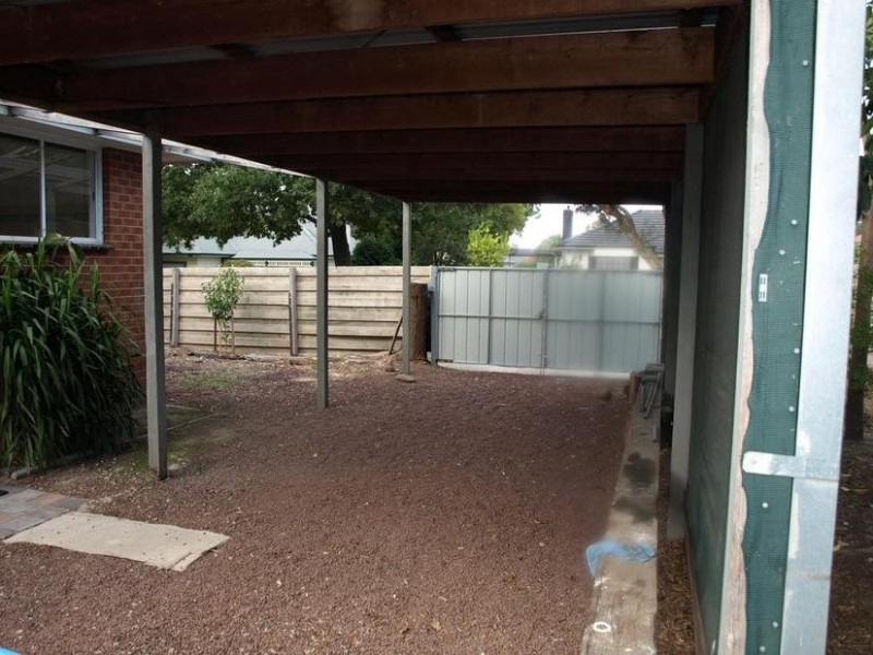 1 Clare Street, Croydon South VIC 3136