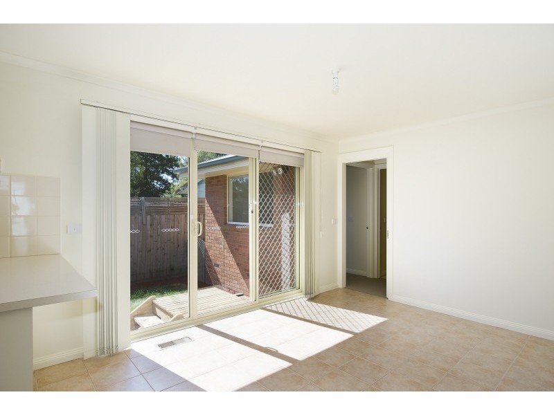 4/2 Alamein Avenue, Kilsyth VIC 3137