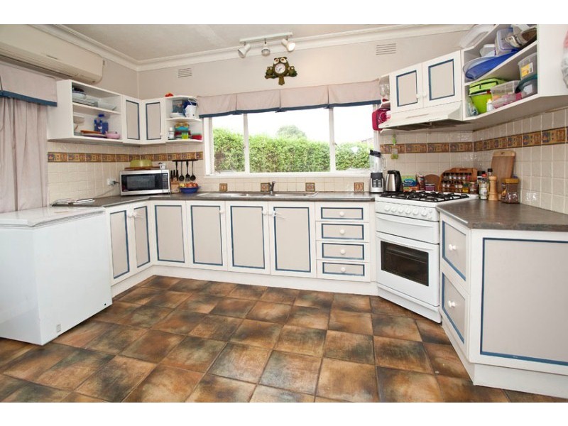 1/25 Railway Avenue, Ringwood East VIC 3135