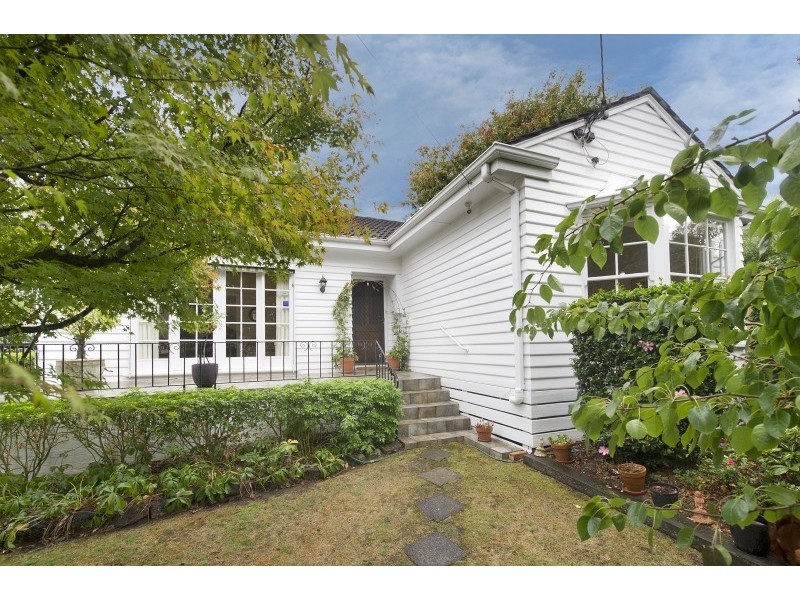 4 Regina Street, Ringwood VIC 3134