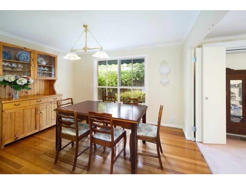 11 Glamis Court, Croydon VIC 3136