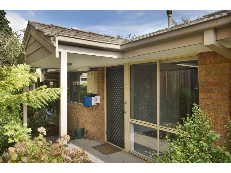 25/8-12 Albert Street, Ringwood VIC 3134