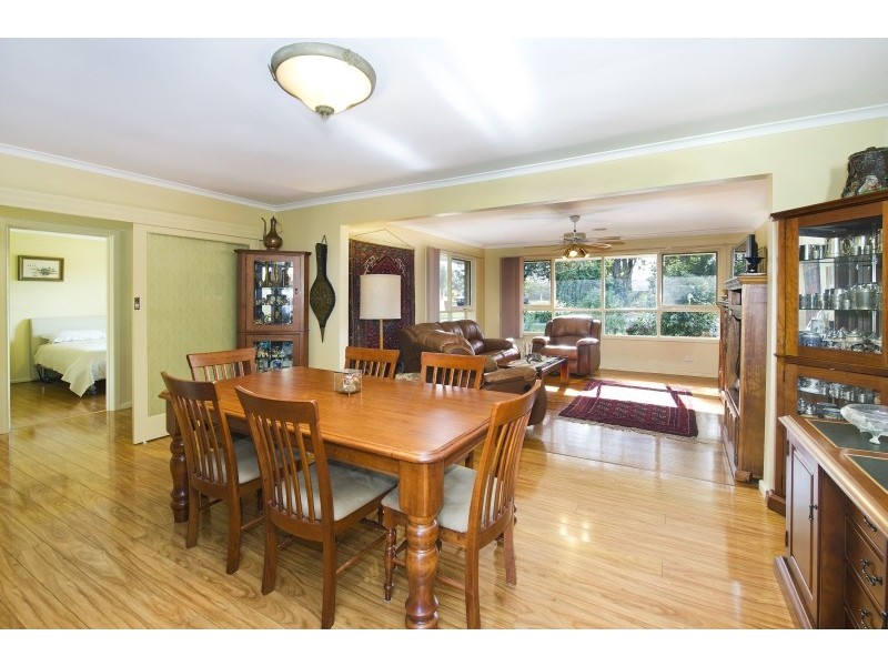 100 Cambridge Road, Mooroolbark VIC 3138