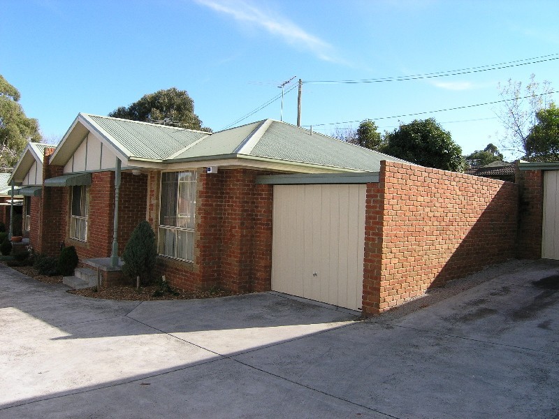 2/65 Warrandyte Road, Ringwood VIC 3134