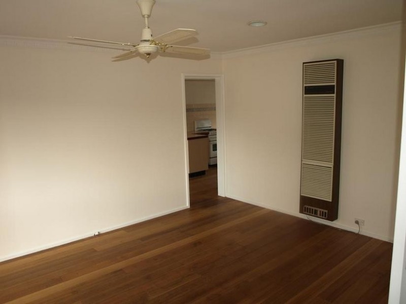 1 Clare Street, Croydon South VIC 3136