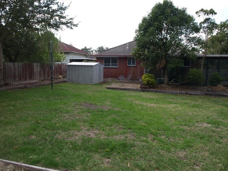 1 Clare Street, Croydon South VIC 3136