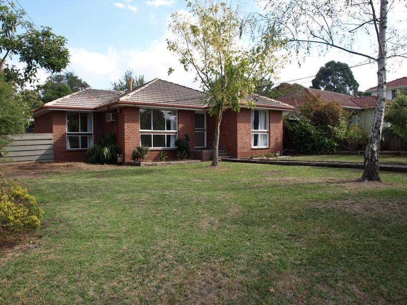 1 Clare Street, Croydon South VIC 3136