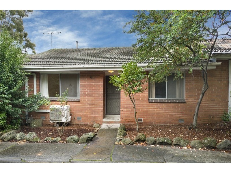 2/98 New Street, Ringwood VIC 3134