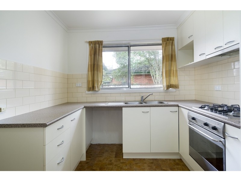 2/98 New Street, Ringwood VIC 3134