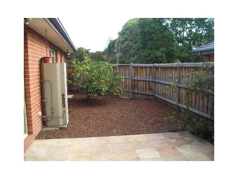 1/11 Patterson Street, Ringwood East VIC 3135