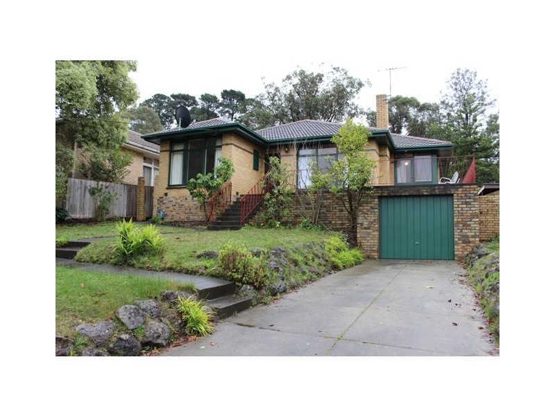 15 Olwen Street, Nunawading VIC 3131