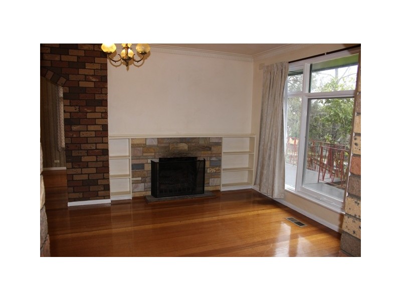 15 Olwen Street, Nunawading VIC 3131