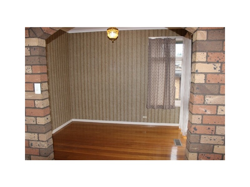 15 Olwen Street, Nunawading VIC 3131