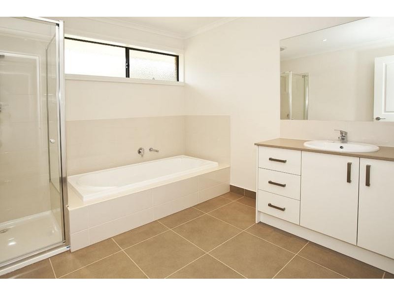 21 Mines Road, Ringwood East VIC 3135