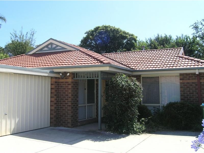 2/8 James Street, Ringwood VIC 3134