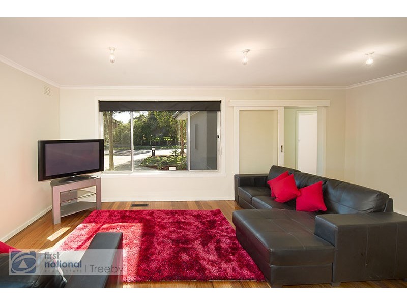 23 Landstrom Quadrant, Kilsyth VIC 3137
