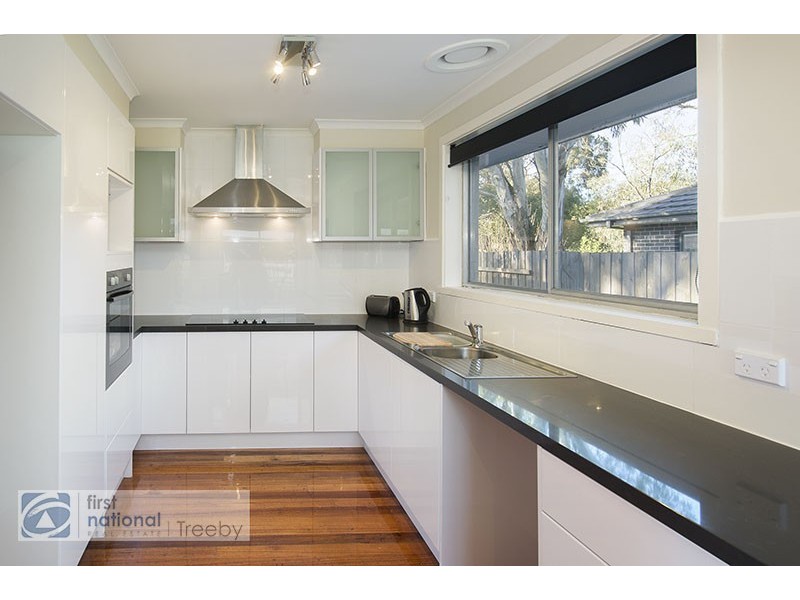 23 Landstrom Quadrant, Kilsyth VIC 3137