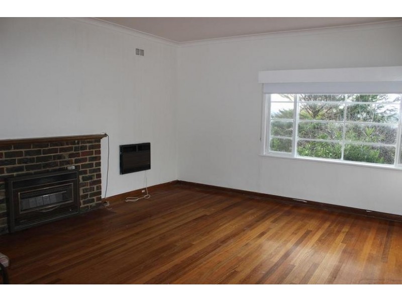 40 Central Avenue, Mooroolbark VIC 3138