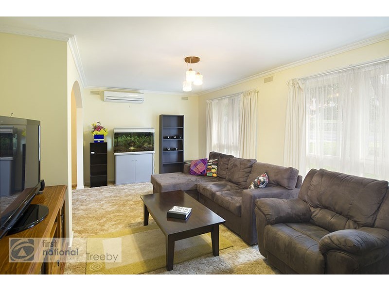 2/9-11 Mines Road, Ringwood East VIC 3135