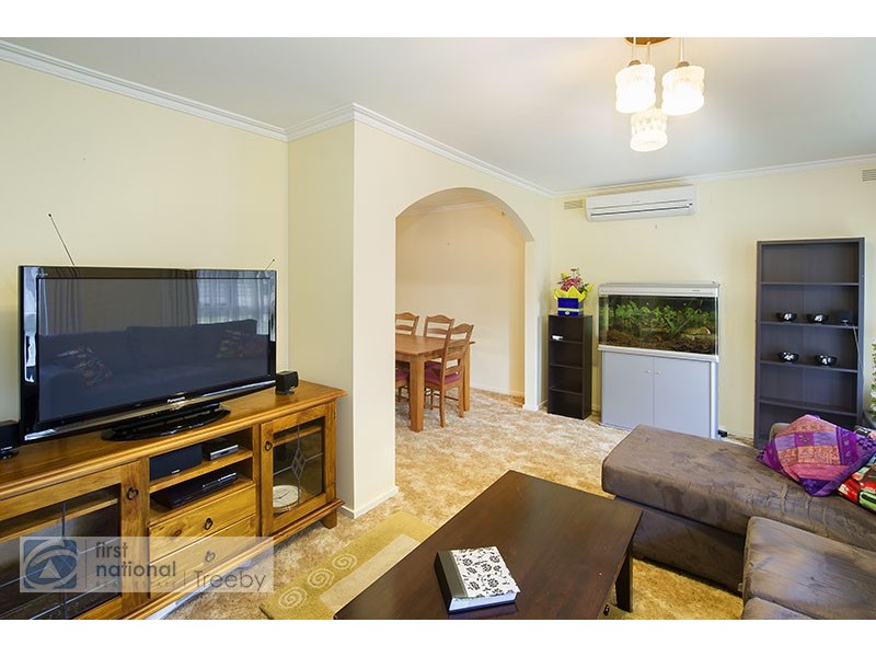 2/9-11 Mines Road, Ringwood East VIC 3135