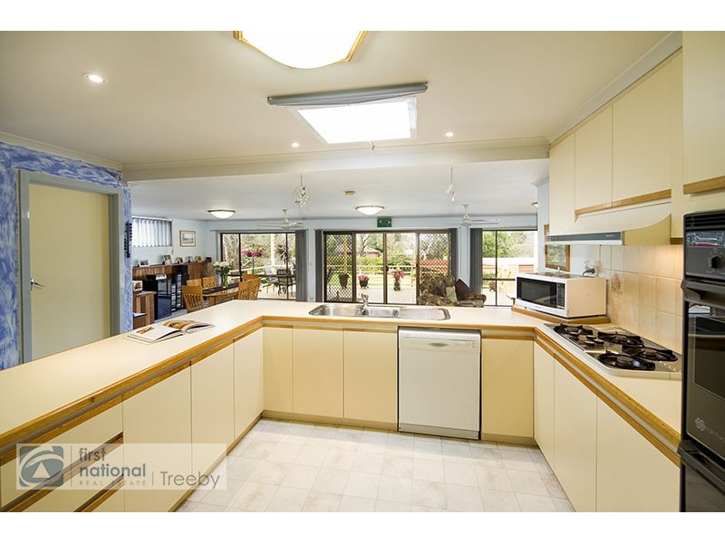 4 Adina Close, Bayswater North VIC 3153