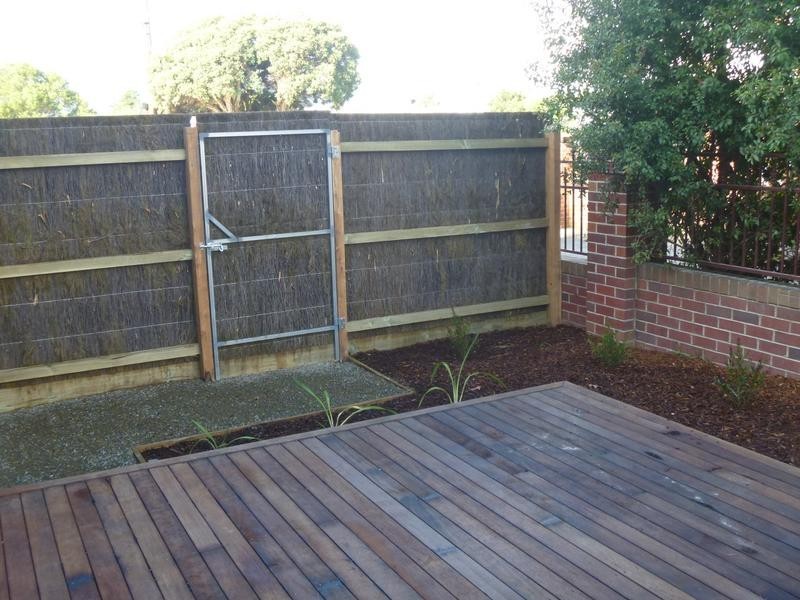 1/48 Lusher Road, Croydon VIC 3136