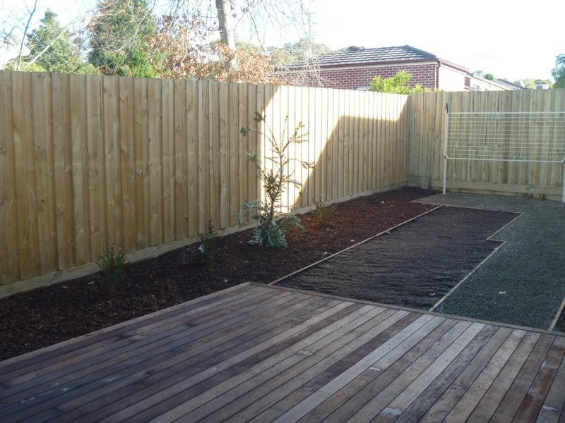 1/48 Lusher Road, Croydon VIC 3136