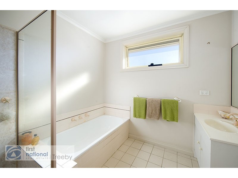 2A Mines Road, Ringwood East VIC 3135