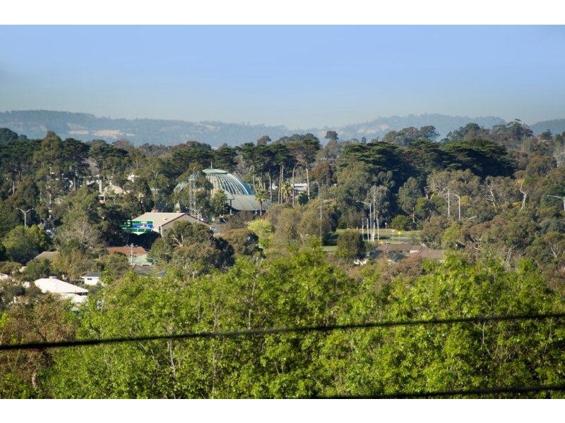 1 Berea Court, Ringwood VIC 3134