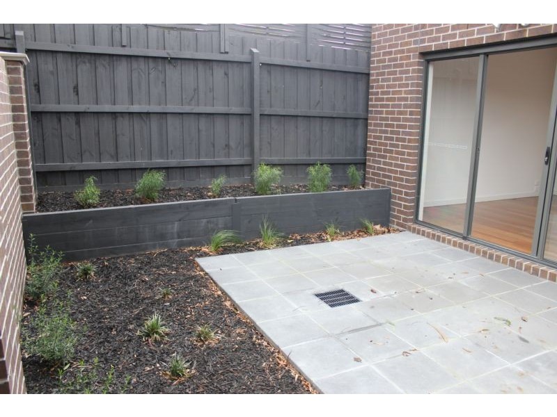 1/128 Oban road, Ringwood North VIC 3134