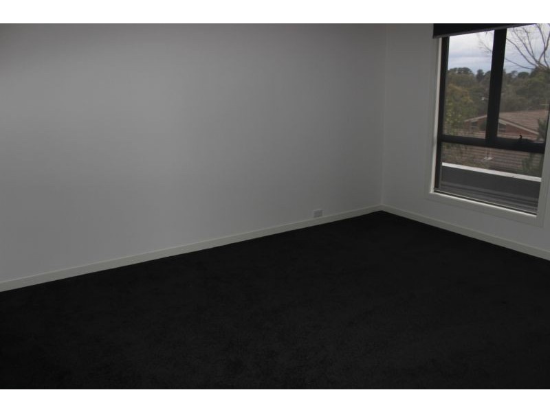1/128 Oban road, Ringwood North VIC 3134