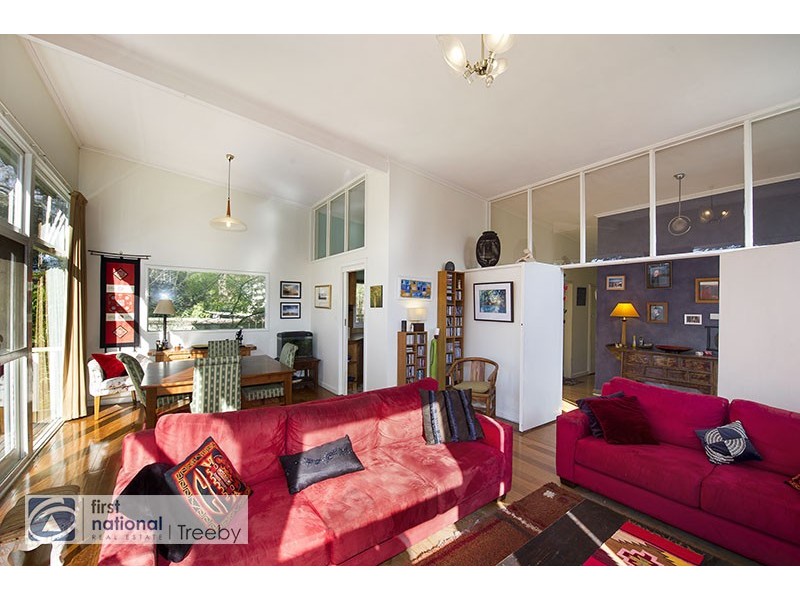 11 Cass Avenue, Croydon VIC 3136