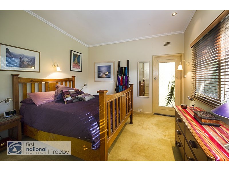 11 Cass Avenue, Croydon VIC 3136