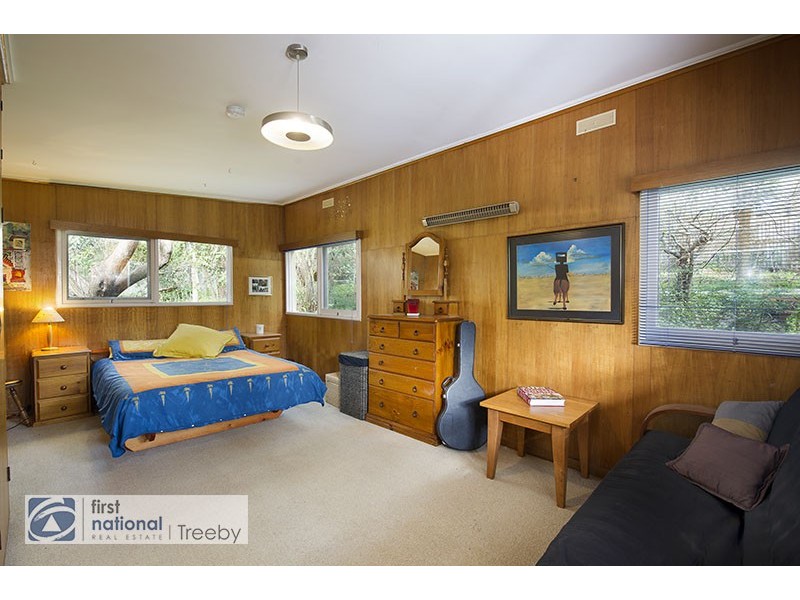 11 Cass Avenue, Croydon VIC 3136