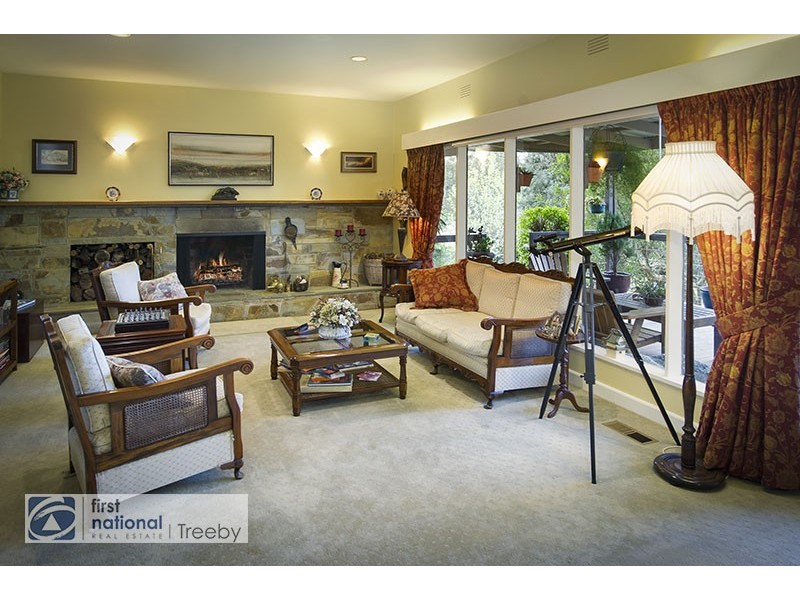 16 Hillcrest Road, Warrandyte South VIC 3134