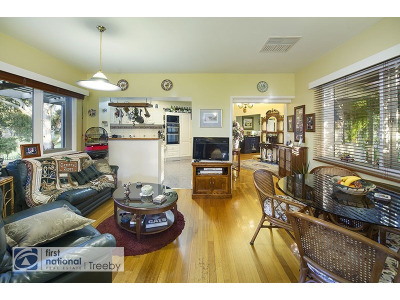 16 Hillcrest Road, Warrandyte South VIC 3134