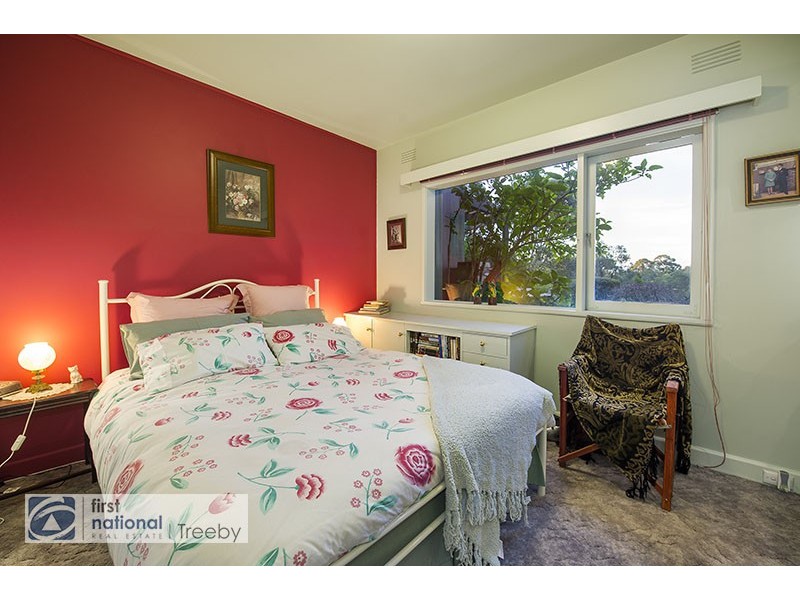 16 Hillcrest Road, Warrandyte South VIC 3134
