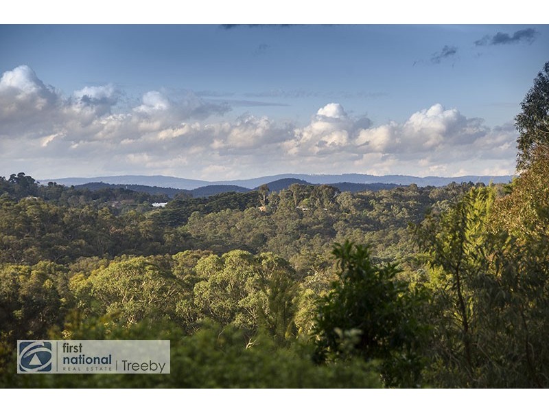 16 Hillcrest Road, Warrandyte South VIC 3134