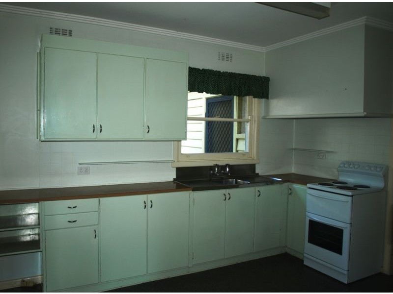 14 Churchill Street, Ringwood VIC 3134