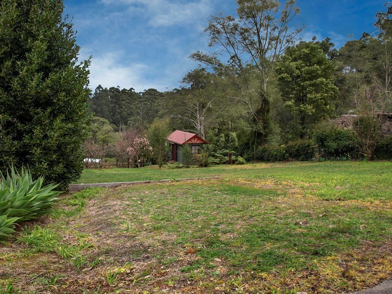 8 York Street, Warburton VIC 3799