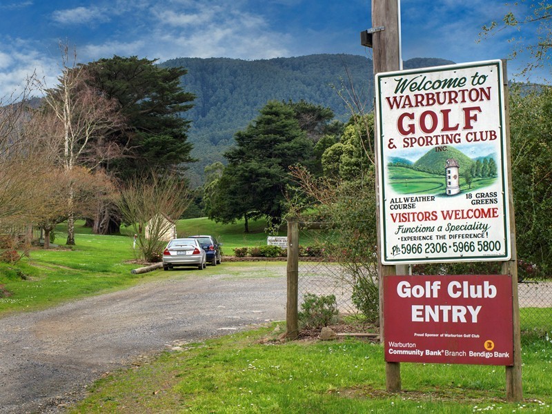 8 York Street, Warburton VIC 3799