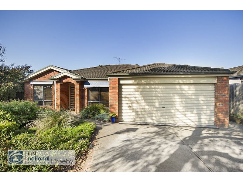 18 Cosmo Court, Kilsyth VIC 3137