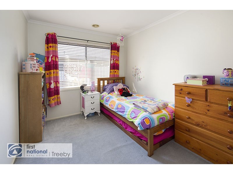 18 Cosmo Court, Kilsyth VIC 3137