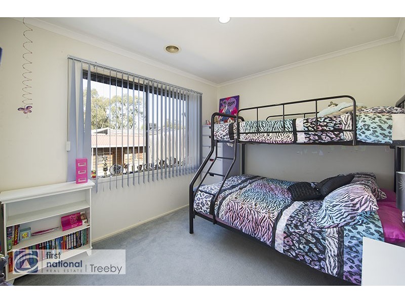 18 Cosmo Court, Kilsyth VIC 3137